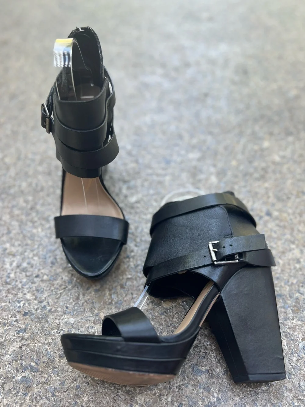 BCBGMAXAZRIA RUNWAY Black Strappy Platform Block Heel Sandals-8.5
